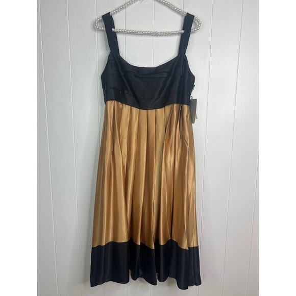 NWT Zara Woman Black and Gold Pleated Knee Length Dress Size Large - Picture 1 of 9